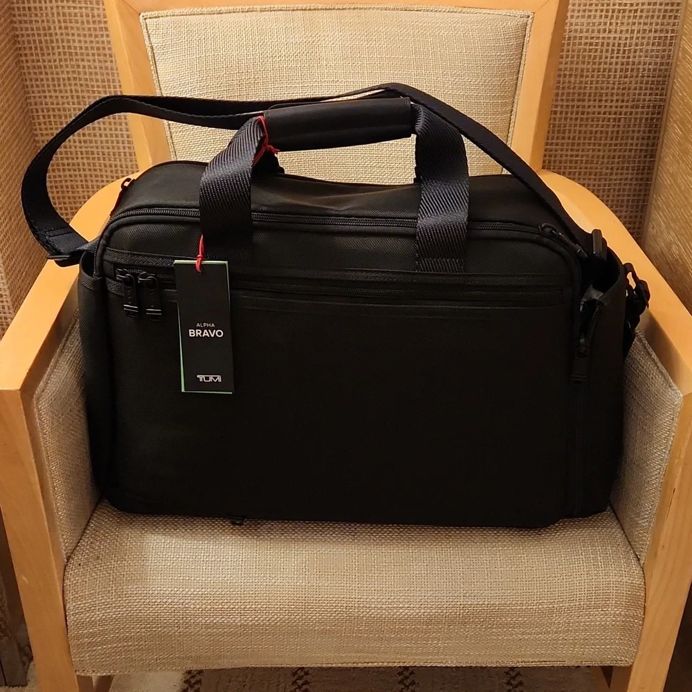 Tumi Bag (Unisex) - Picture 2 of 6